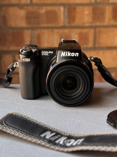 Nikon coolpix 5700 - coolpix,