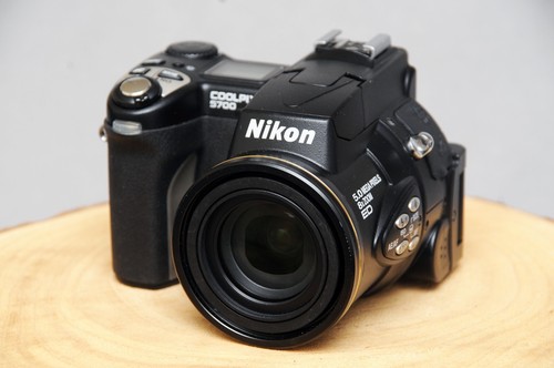 Nikon coolpix 5700 - nikon,
