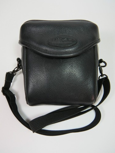 Custodia pelle nera - in,