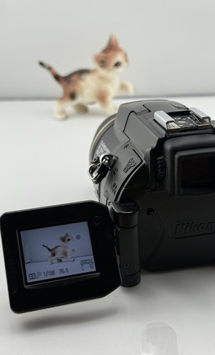 Nikon coolpix 5700 5mp 8x - -nikon-,