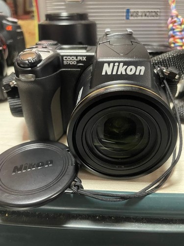 Nikon coolpix 5700 - coolpix,