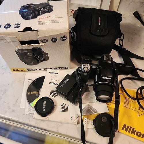 Nikon coolpix 5700 5mp - coolpix, digital