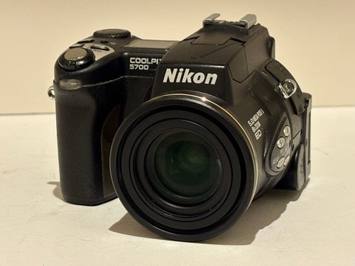 Nikon coolpix e5700 - nikon,